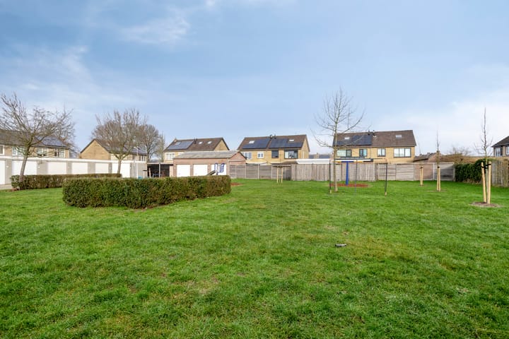 Photo 42 of Moormanstraat 8