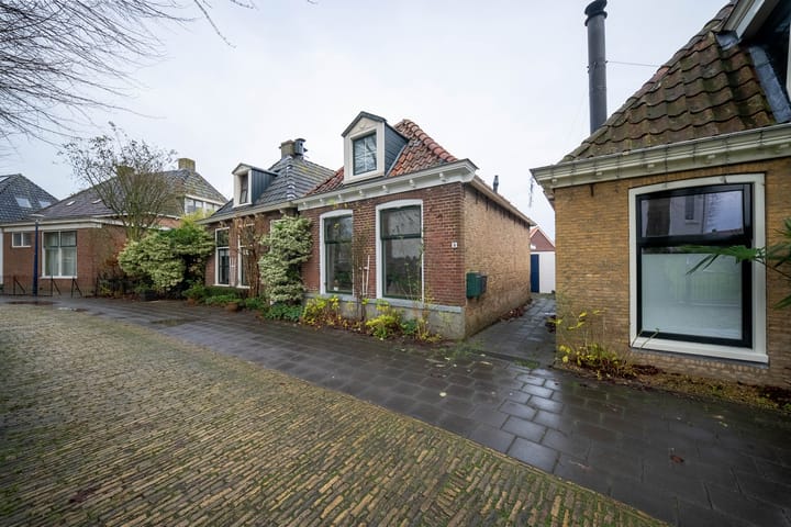 Photo 4 of Tsjerkepaed 9