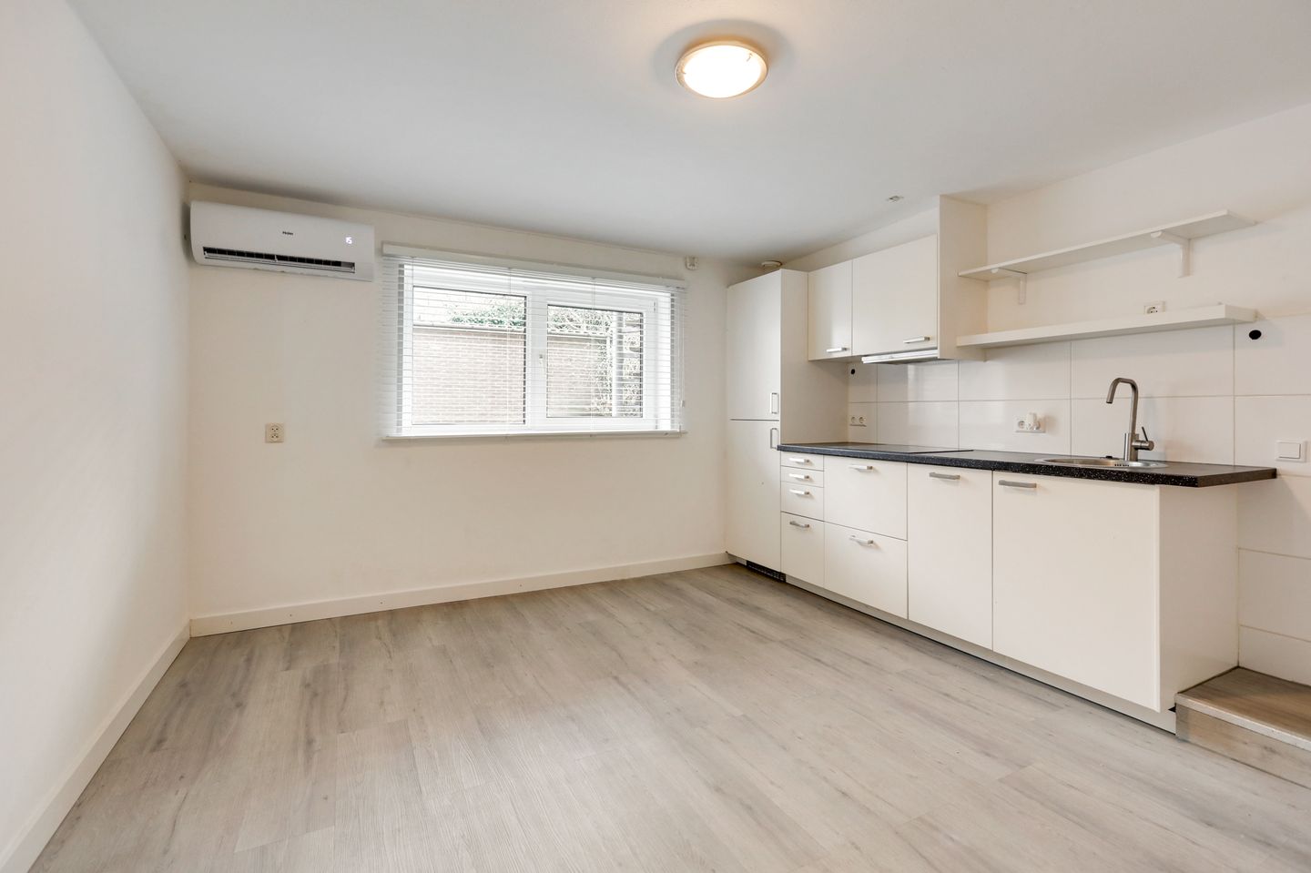 Foto 10 van Emmastraat 11-A