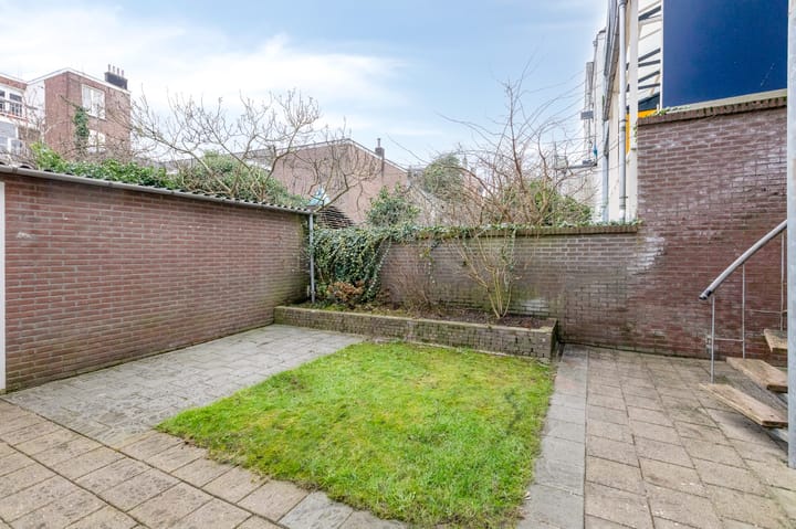 Foto 23 van Emmastraat 11-A