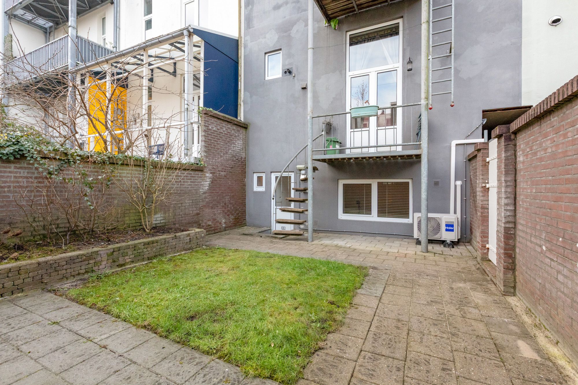 Foto 24 van Emmastraat 11-A