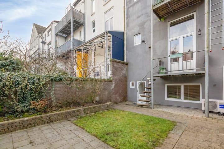 Foto 25 van Emmastraat 11-A