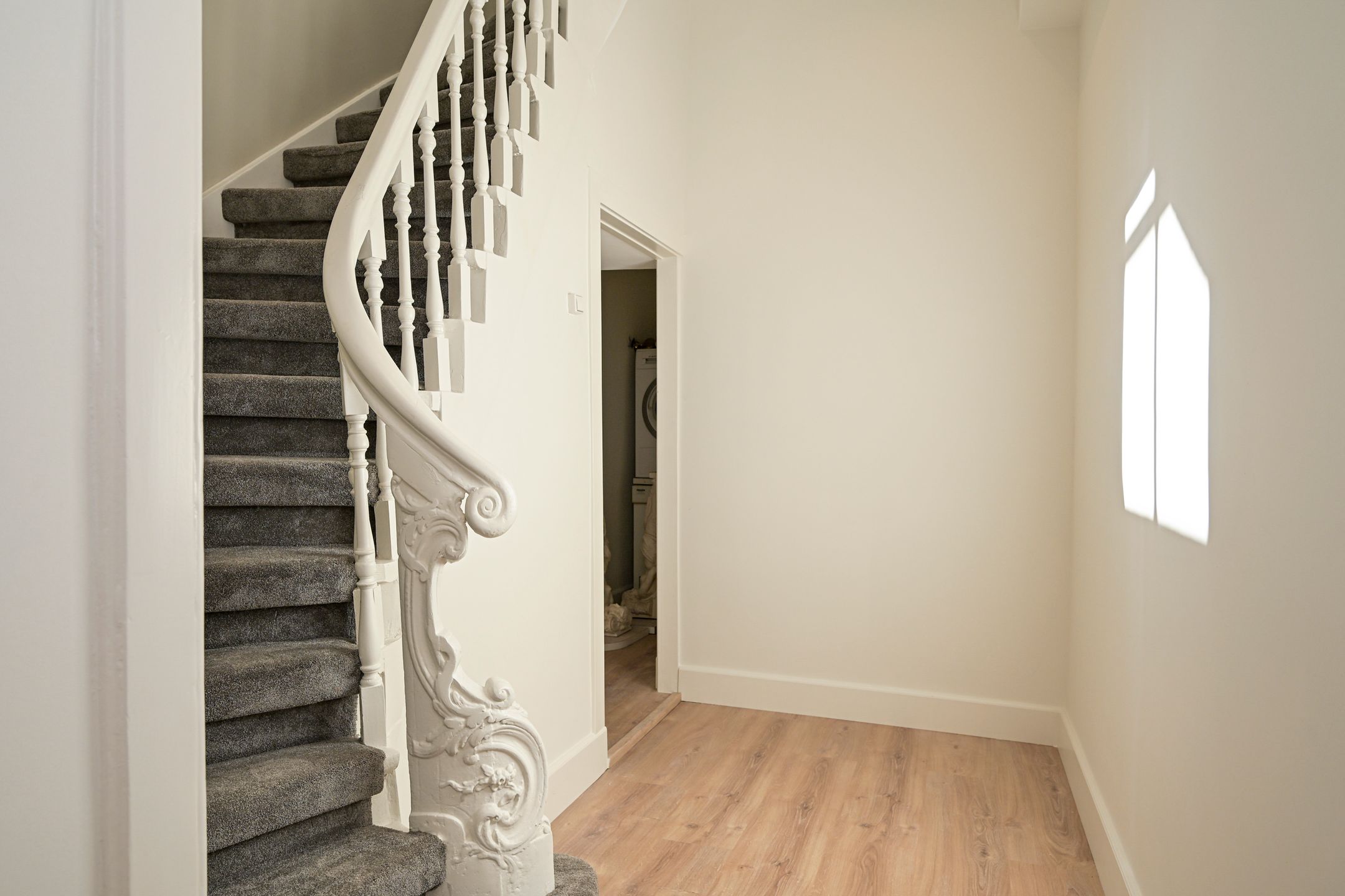 Photo 9 of Denneweg 68-A