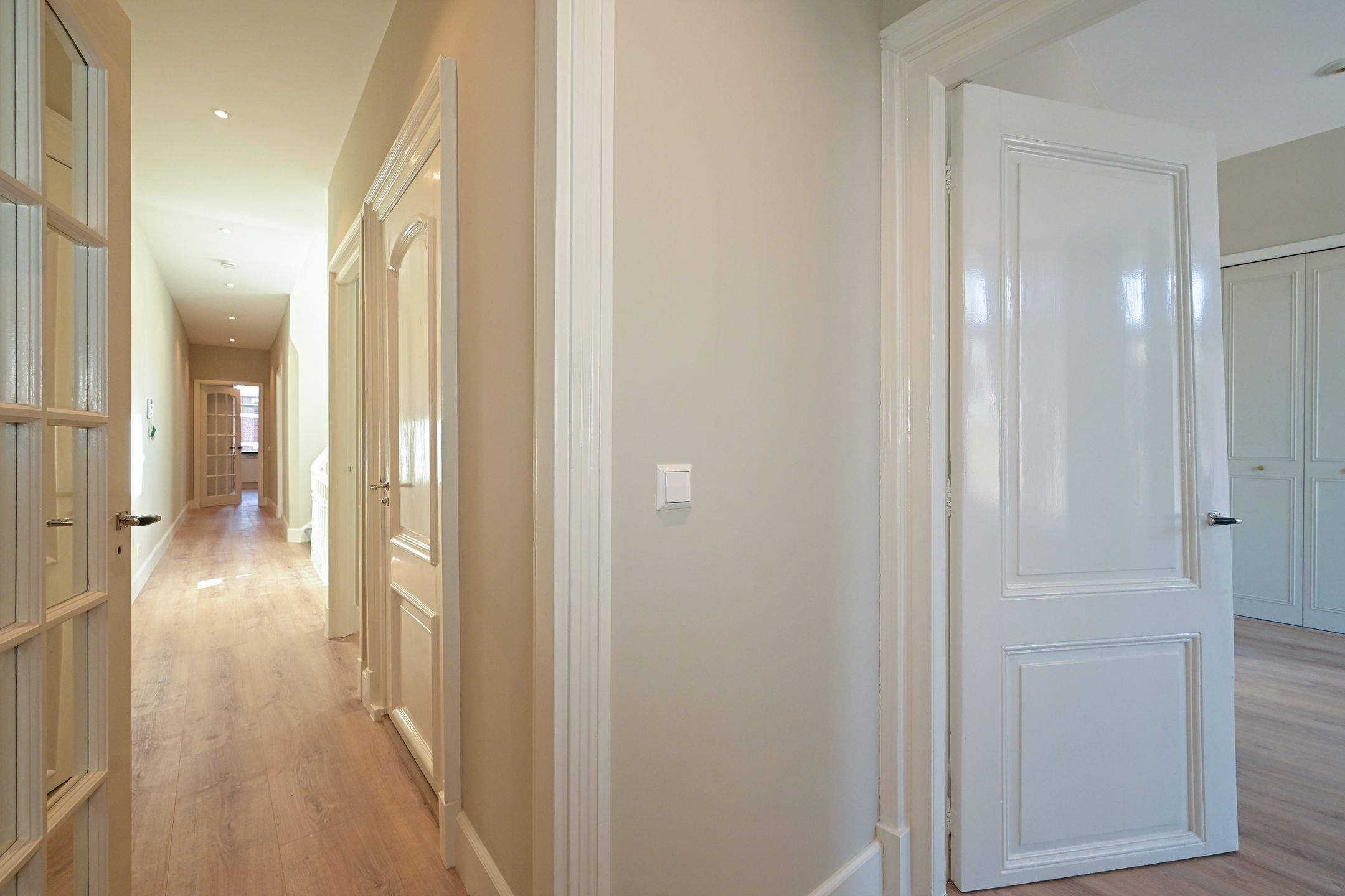 Photo 12 of Denneweg 68-A