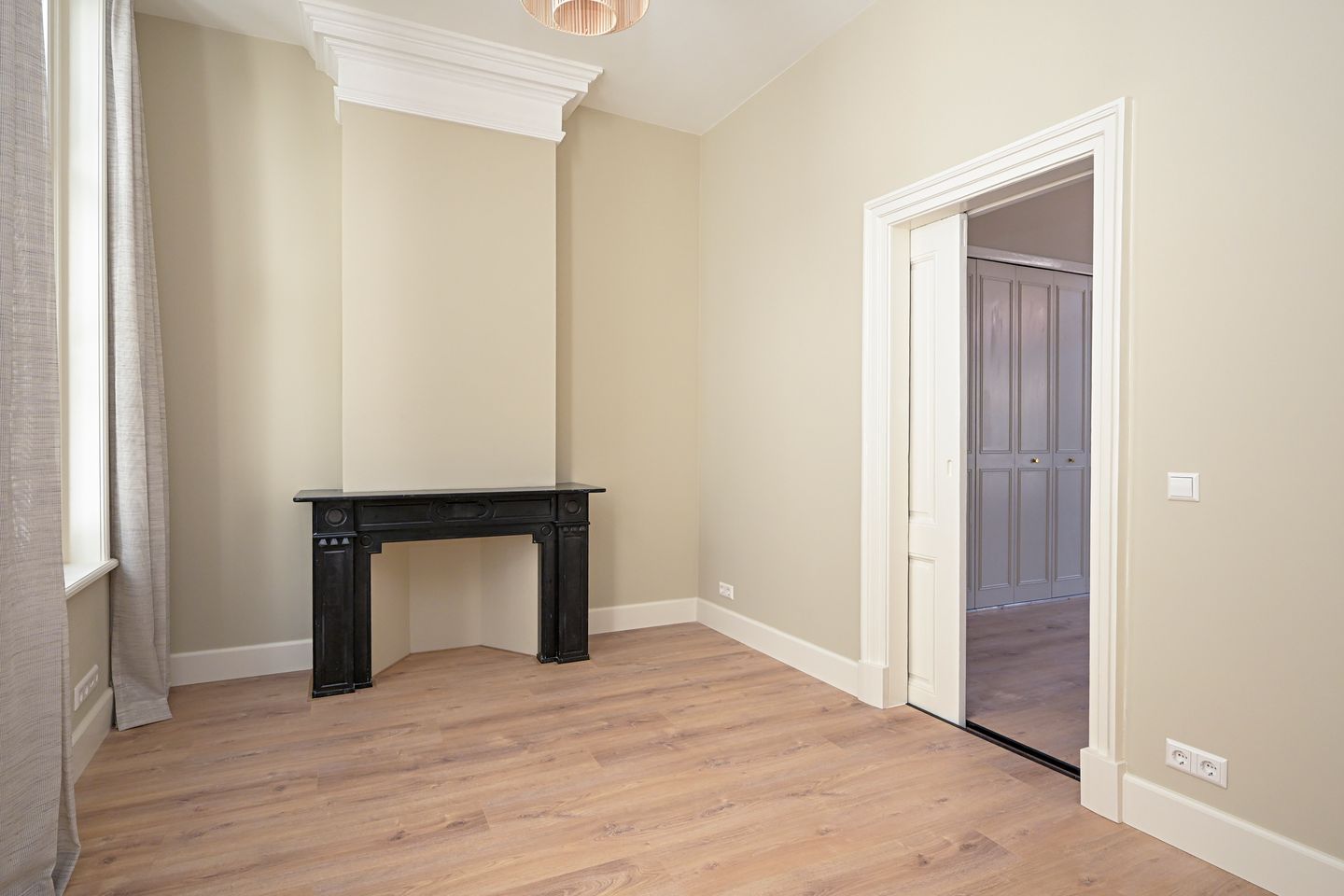 Photo 14 of Denneweg 68-A