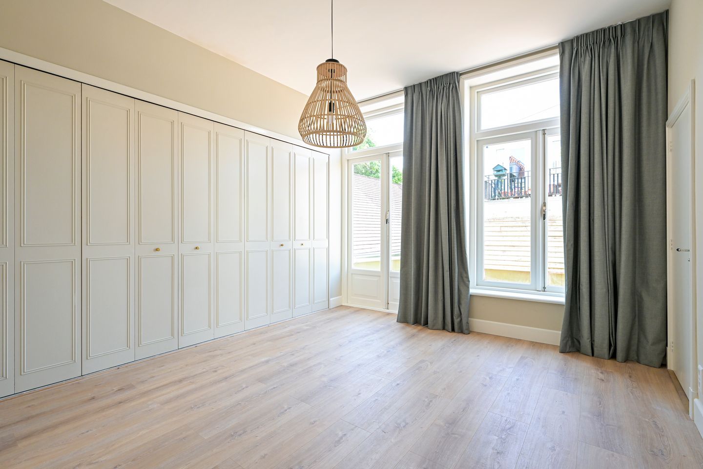 Photo 19 of Denneweg 68-A