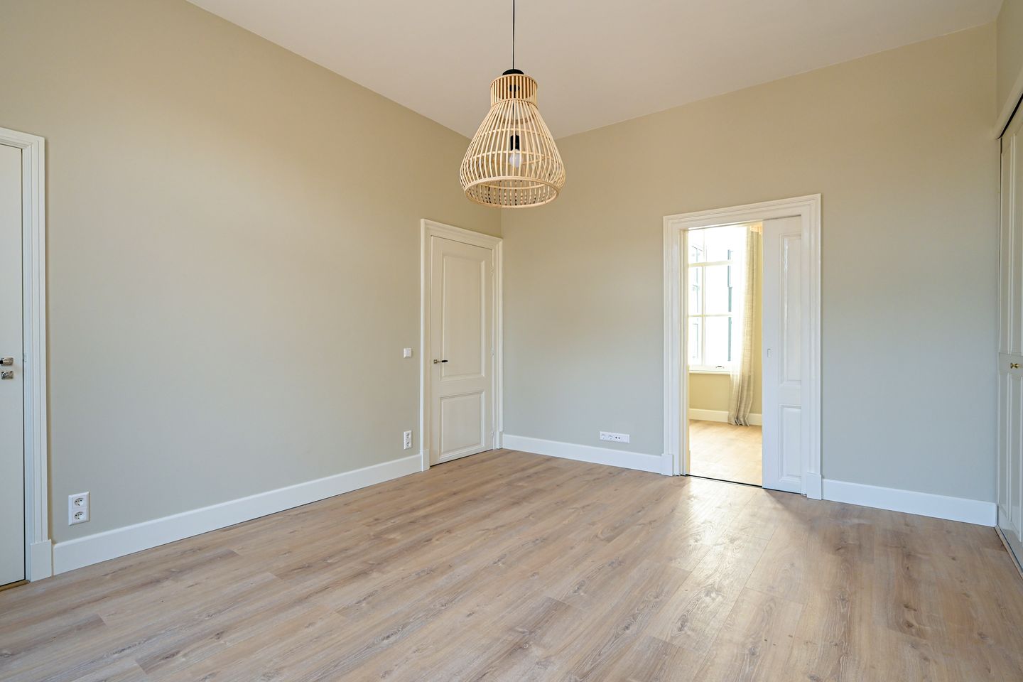 Photo 20 of Denneweg 68-A