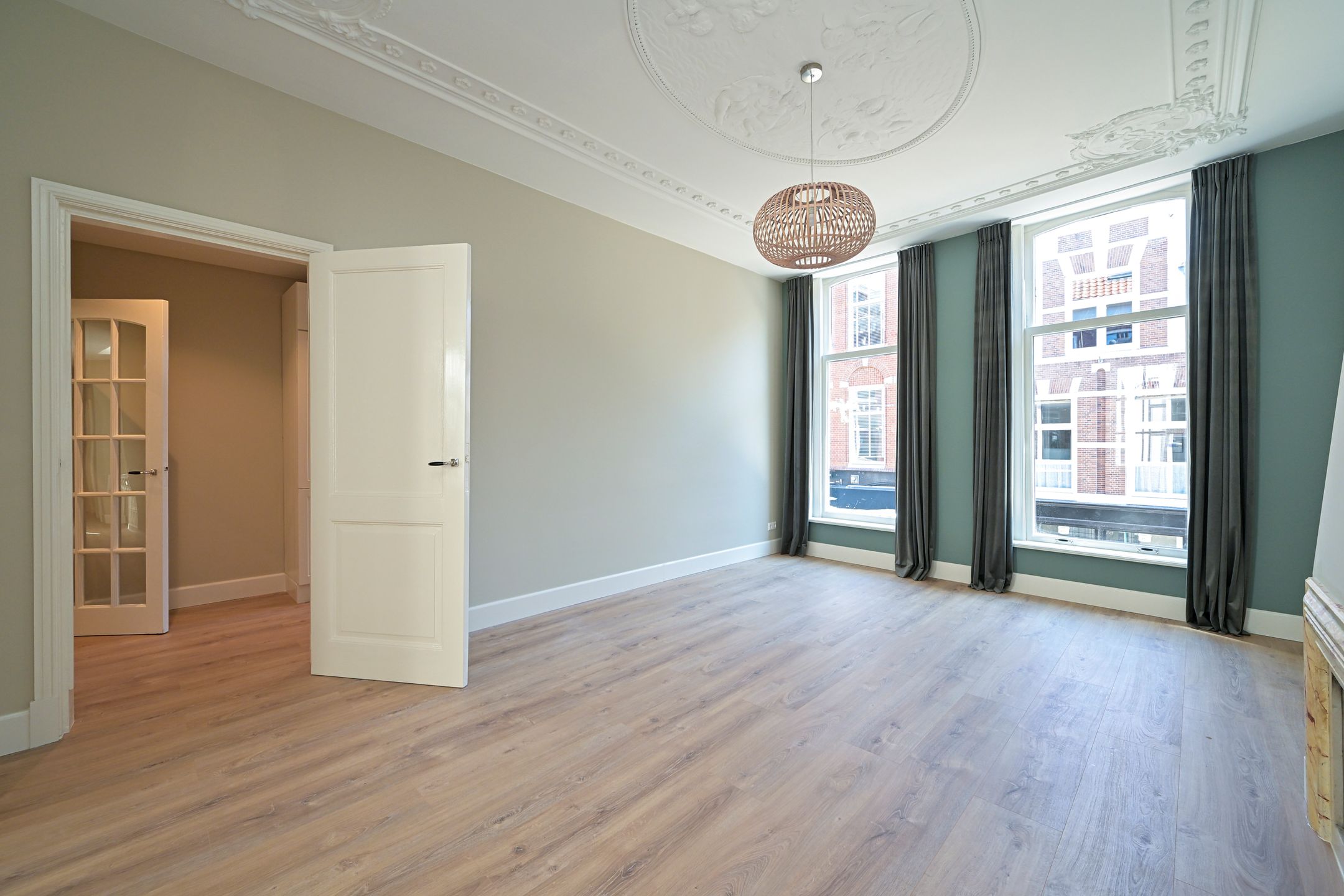 Photo 36 of Denneweg 68-A