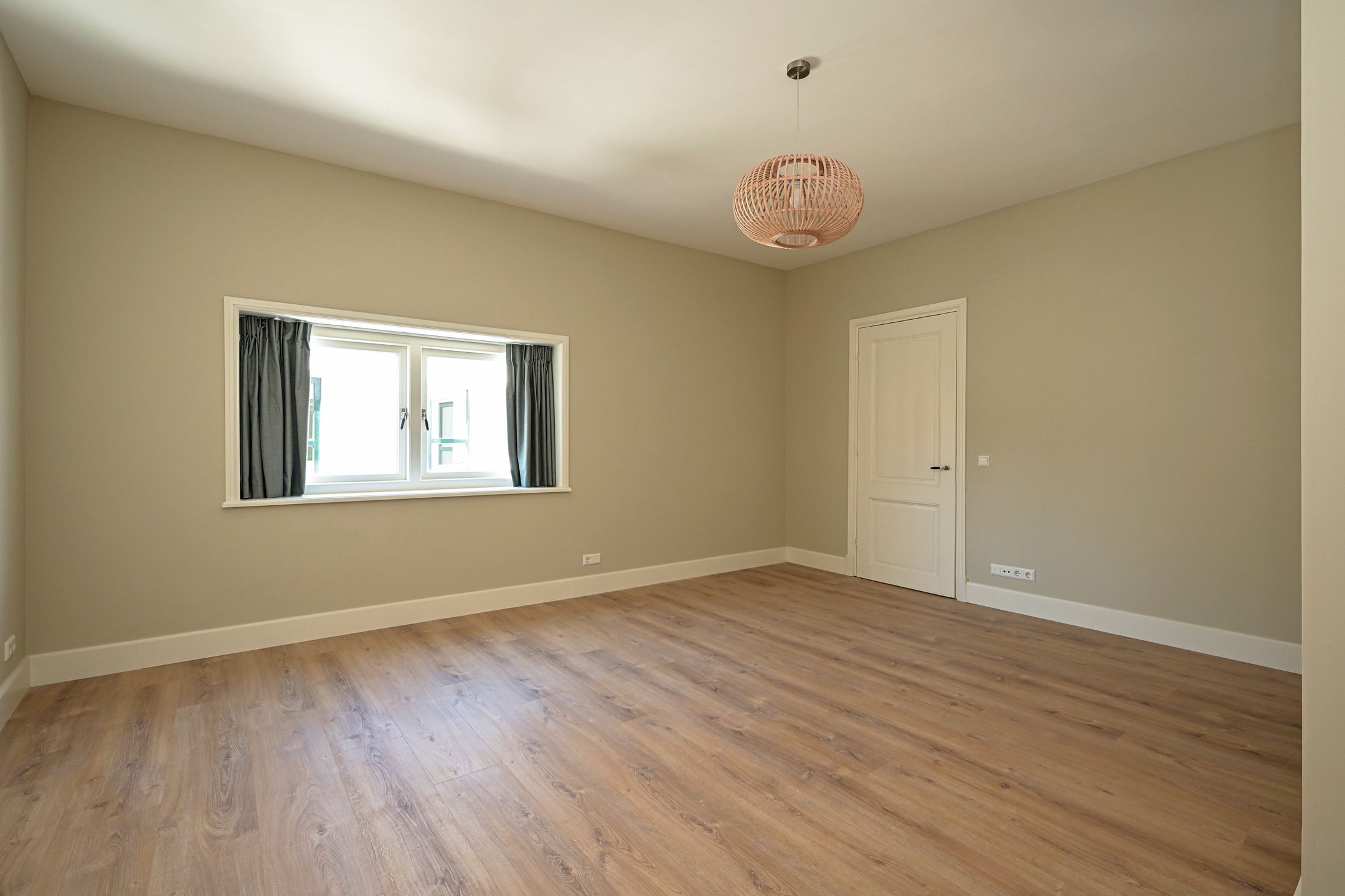 Photo 72 of Denneweg 68-A