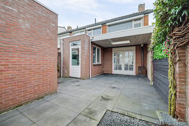 Foto 4 van Korenbloemstraat 8