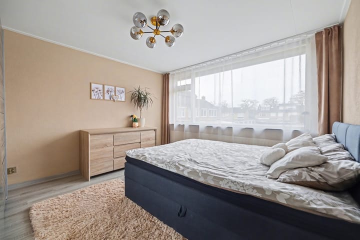 Foto 14 van Korenbloemstraat 8