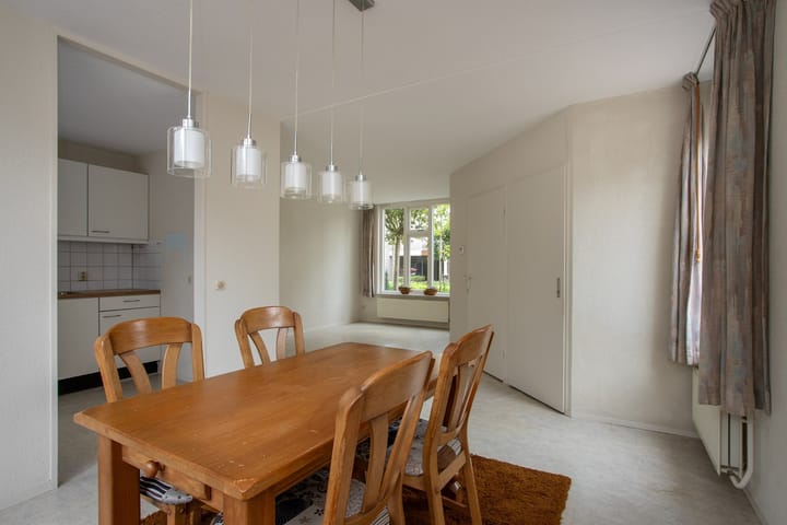 Photo 9 of Schoutstraat 14