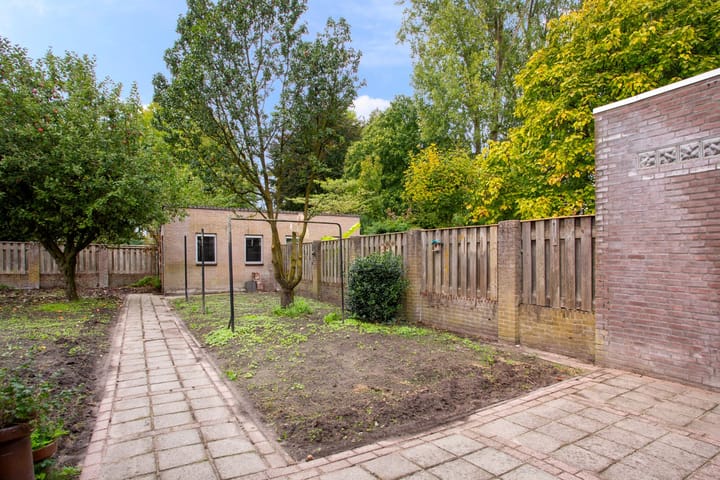 Photo 18 of Schoutstraat 14