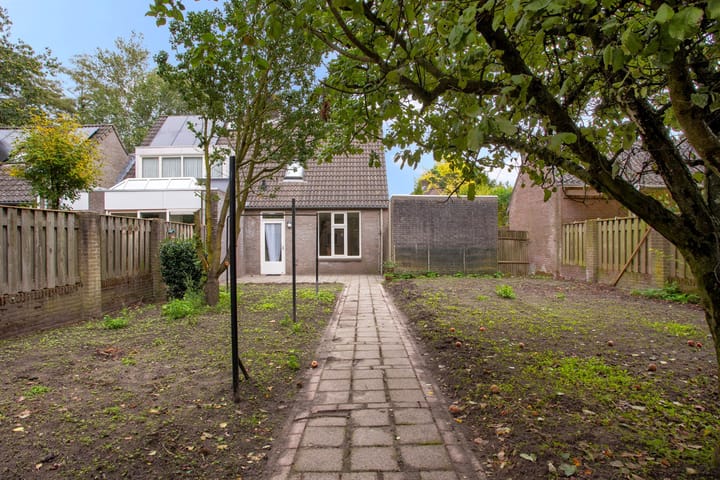 Photo 19 of Schoutstraat 14