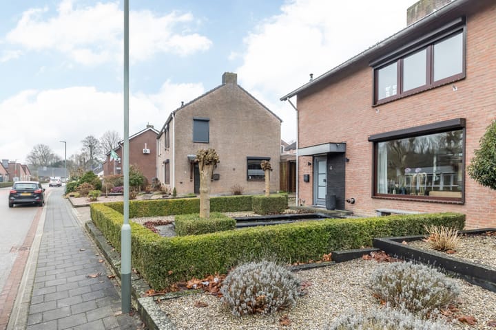 Photo 36 of Kanariestraat 4