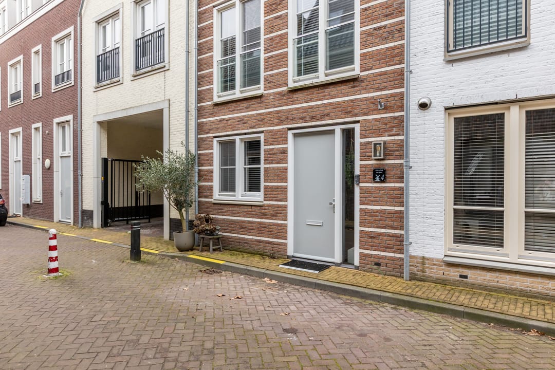 Foto 43 van Molenstraat 4