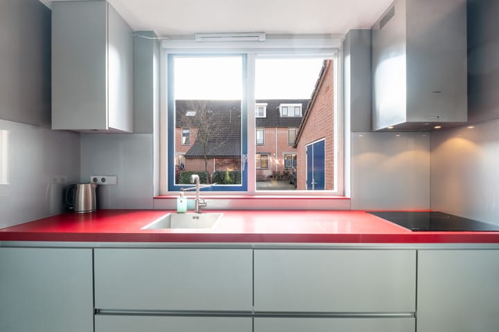 Photo 9 of Teenschillerlaan 32