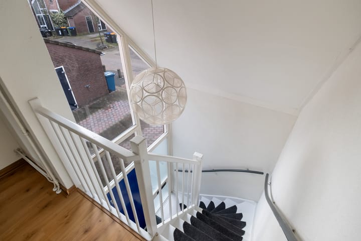 Photo 16 of Teenschillerlaan 32