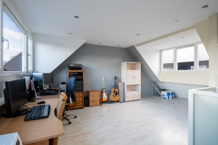 Photo 26 of Teenschillerlaan 32