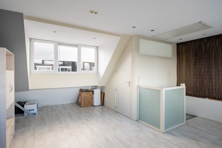 Photo 28 of Teenschillerlaan 32