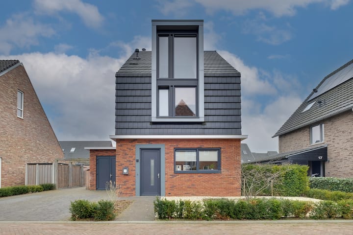 Photo 1 of Knippenmorgenstraat 15