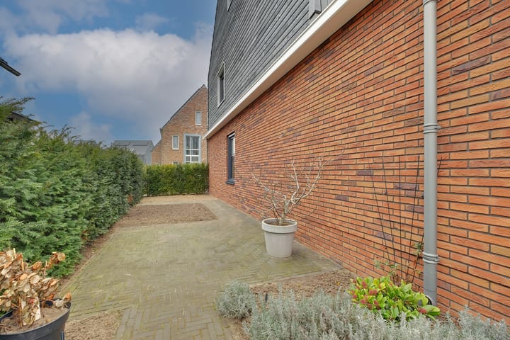 Photo 45 of Knippenmorgenstraat 15