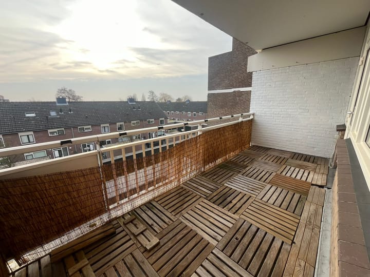 Photo 4 of Kornoeljelaan 44