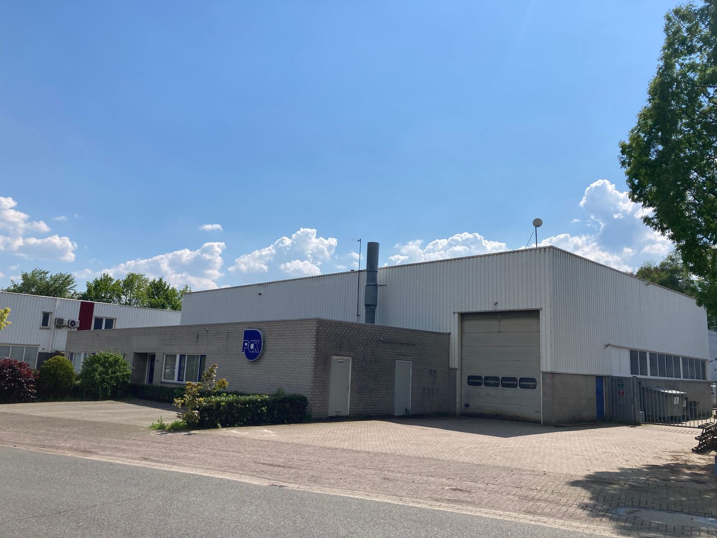 View photo 2 of Slibbroek 35