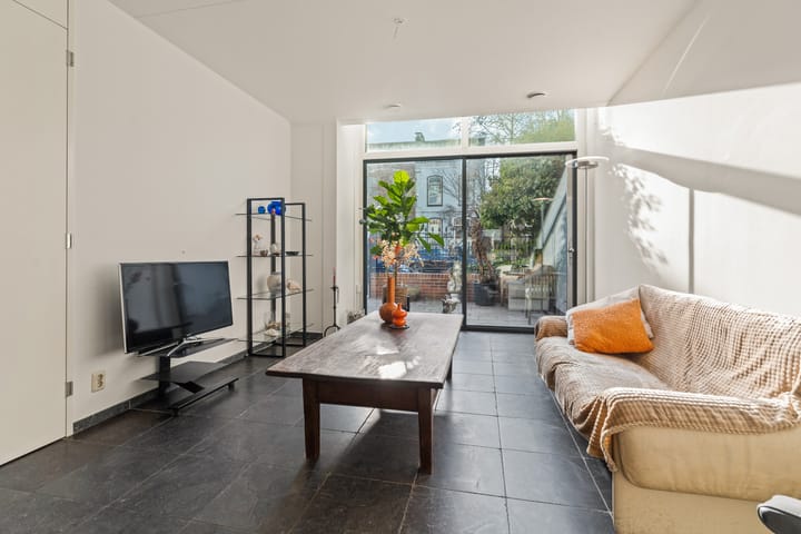 Photo 11 of de Ruyterstraat 74