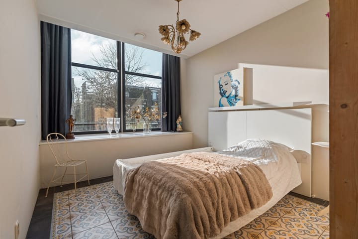 Photo 23 of de Ruyterstraat 74