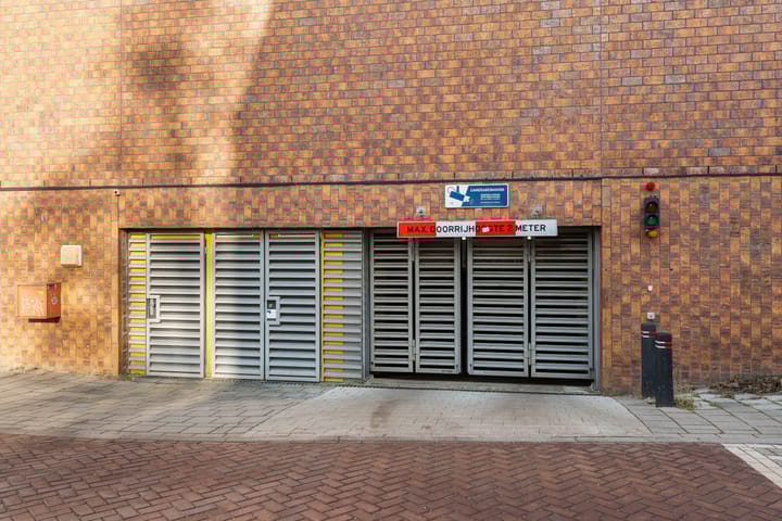 Photo 33 of de Ruyterstraat 74