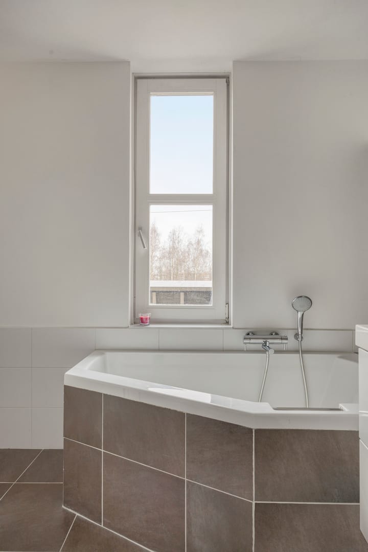 Photo 25 of Ommenstraat 45