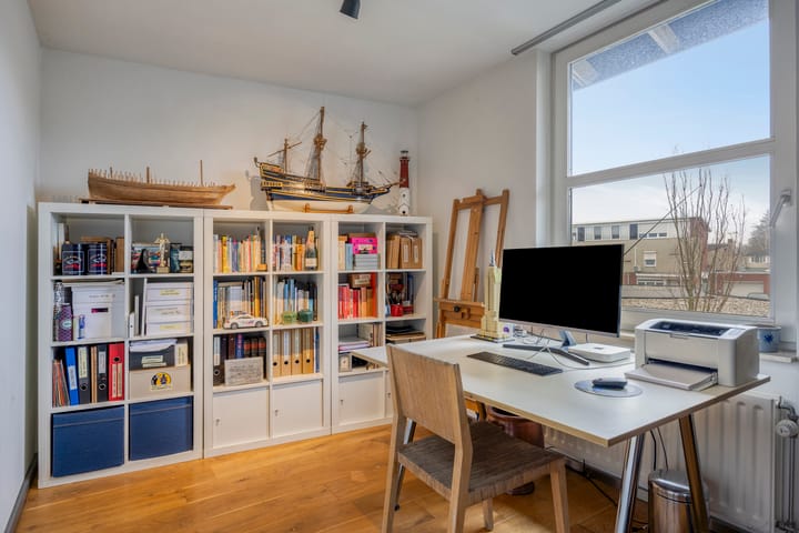 Photo 21 of Ommenstraat 45