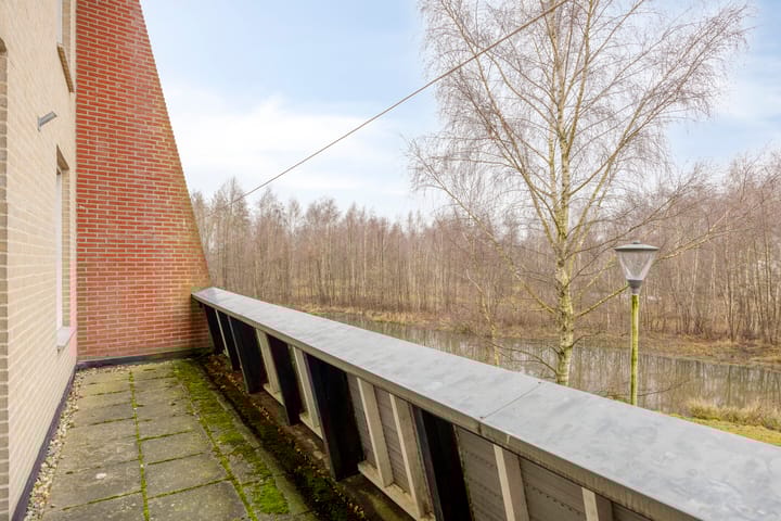 Photo 28 of Ommenstraat 45