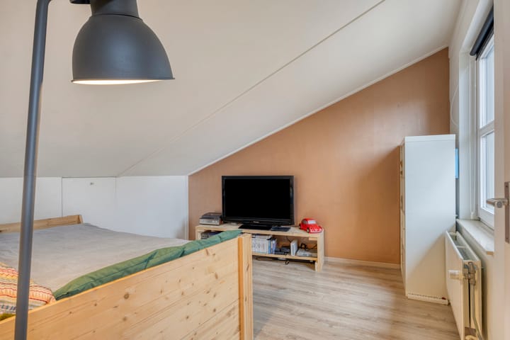 Photo 32 of Ommenstraat 45