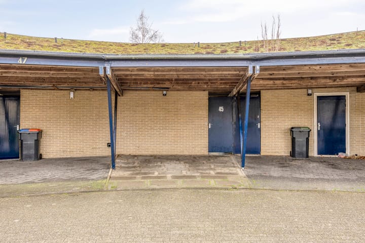 Photo 41 of Ommenstraat 45