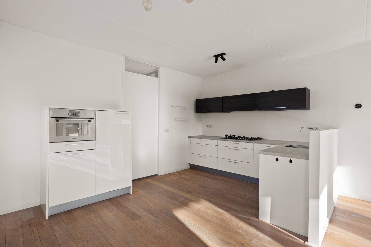 Foto 10 van Koningsbergenstraat 2