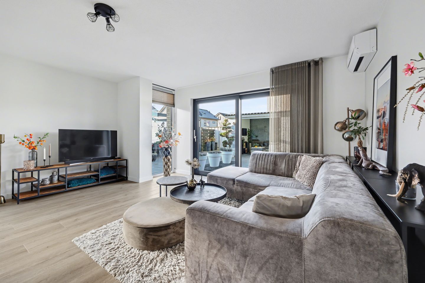 Foto 10 van Emsdettenplein 1