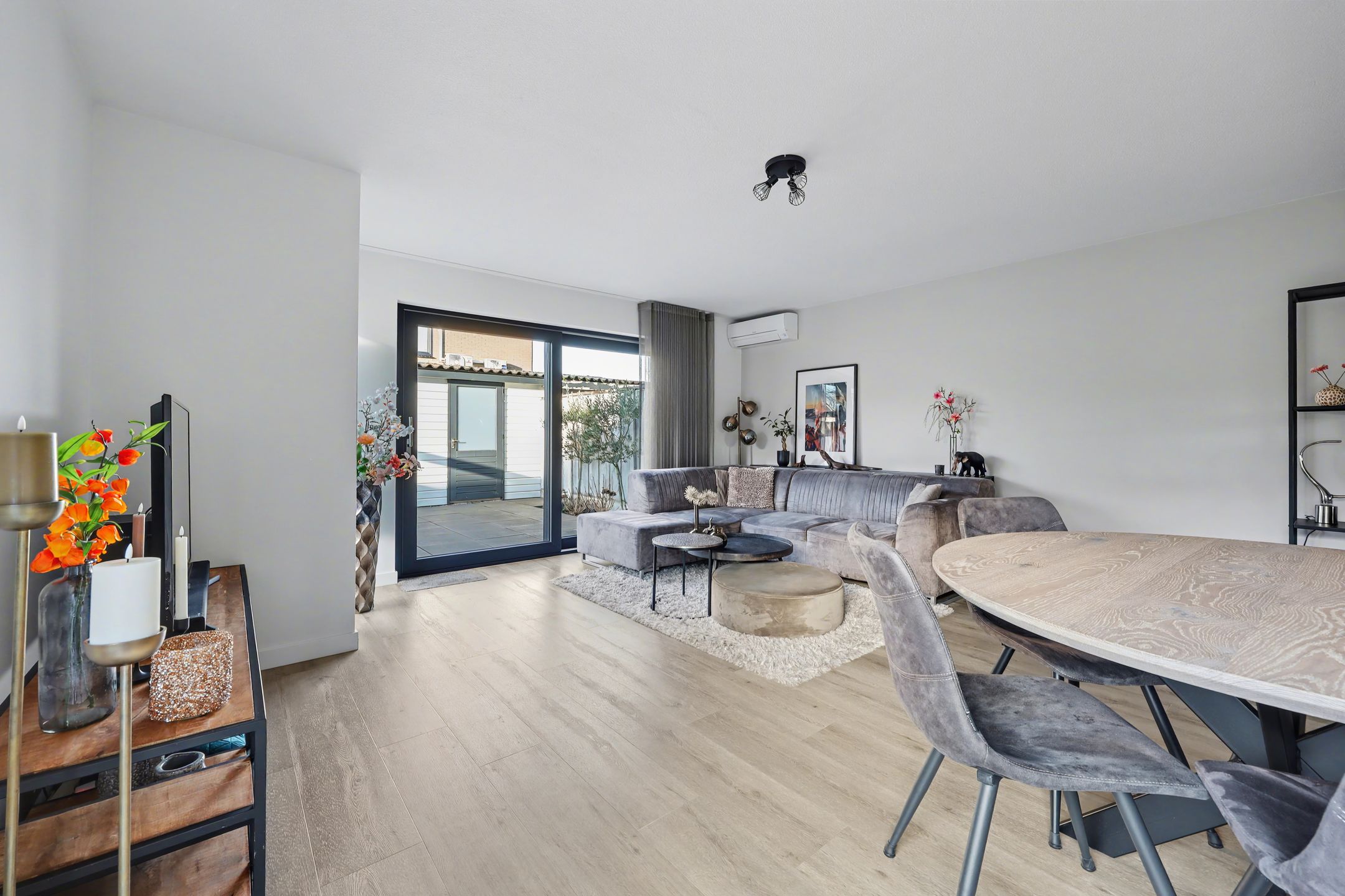 Foto 12 van Emsdettenplein 1