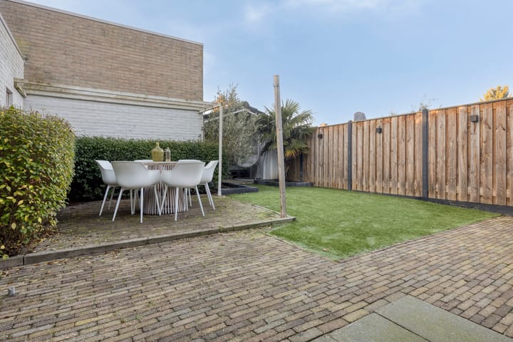 Photo 2 of Hagensstraat 4