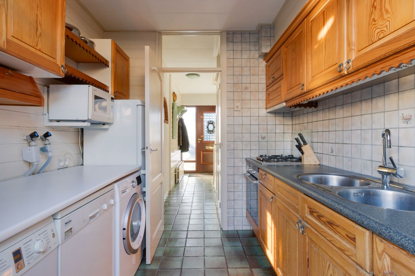 Photo 19 of De Jongstraat 22