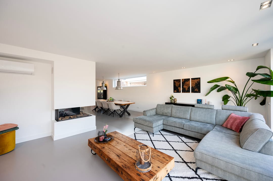 Foto 8 van Niels Bohrstraat 6