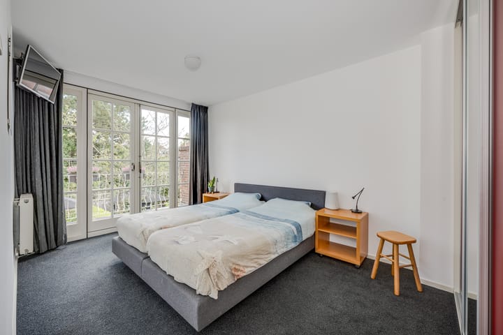 Photo 30 of Narcisstraat 7