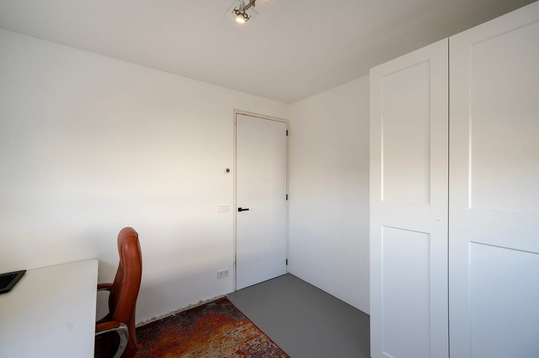 Foto 23 van Niels Bohrstraat 6