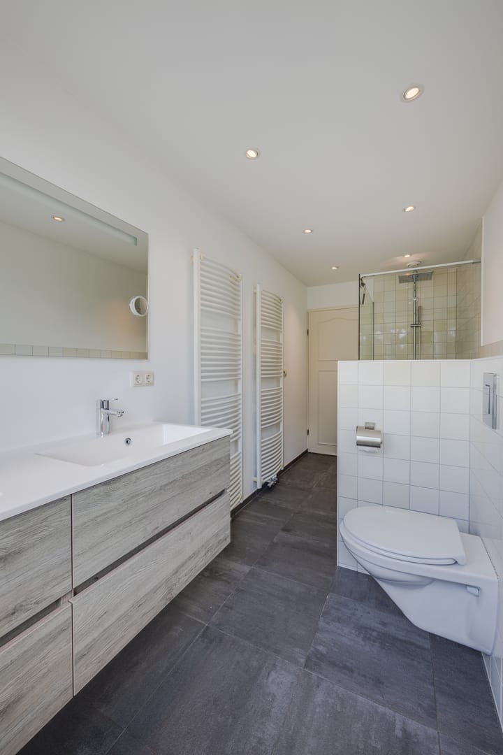 Photo 34 of Narcisstraat 7