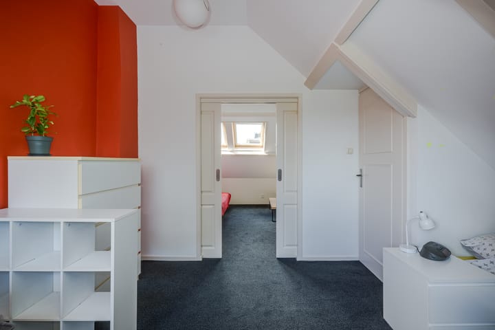 Photo 39 of Narcisstraat 7