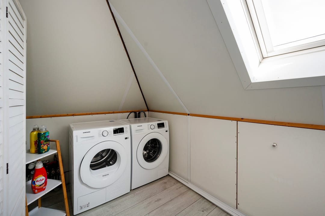 Foto 32 van Niels Bohrstraat 6