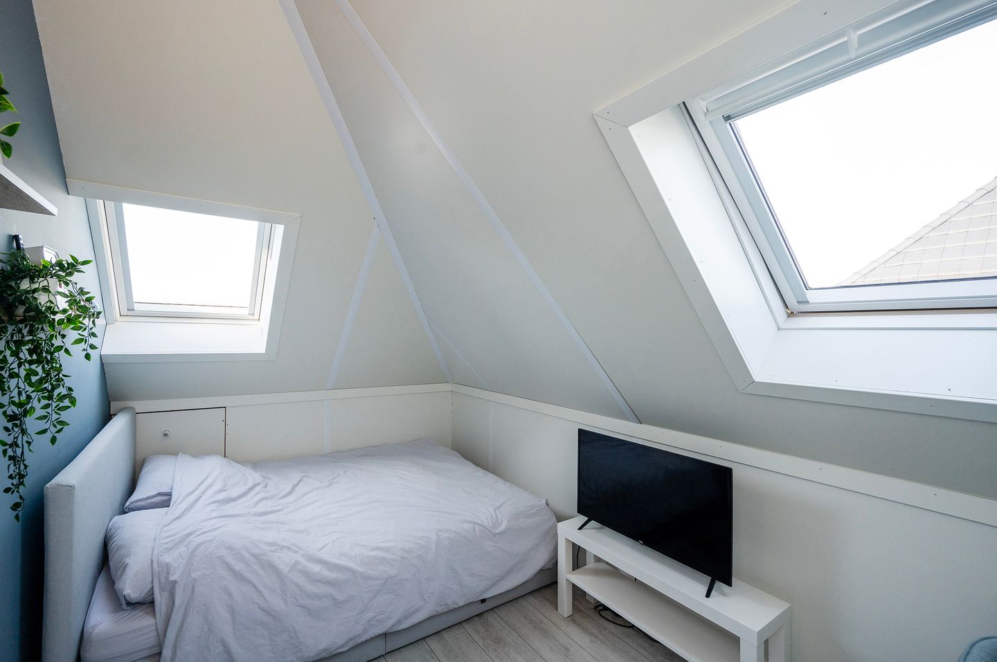 Foto 35 van Niels Bohrstraat 6