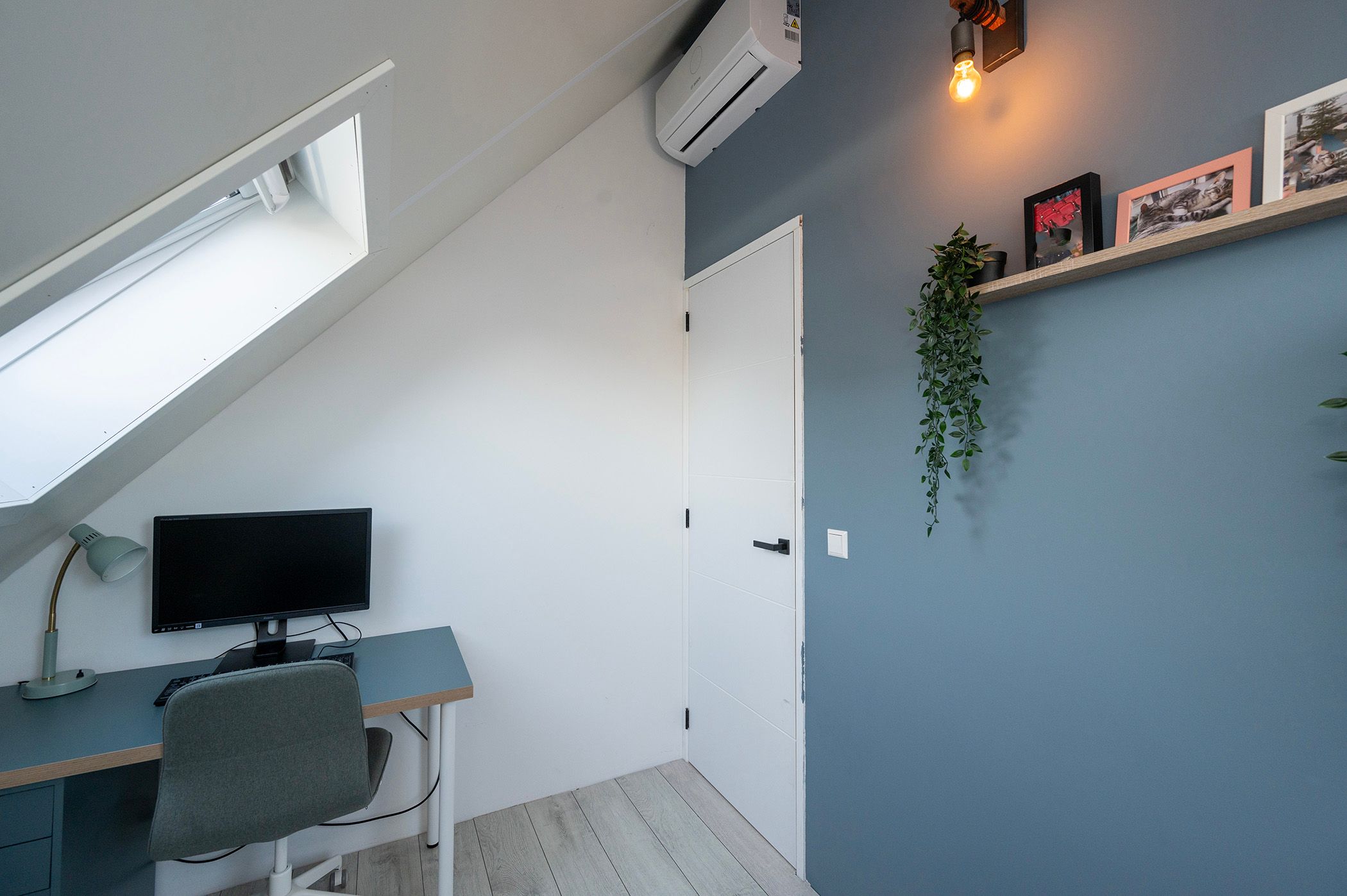 Foto 36 van Niels Bohrstraat 6