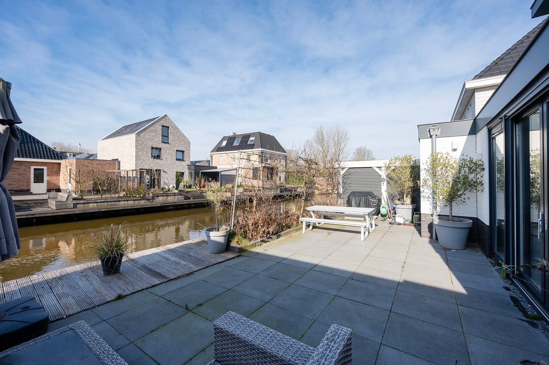 Foto 38 van Niels Bohrstraat 6